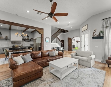 9720 Covent Garden Drive - Photo Thumbnail 10