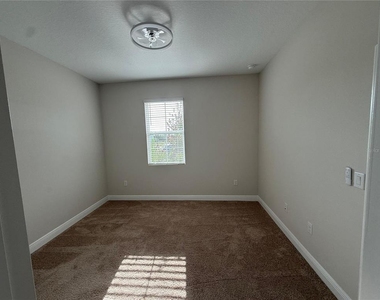 10225 Fieldstone Myrtle Way - Photo Thumbnail 7