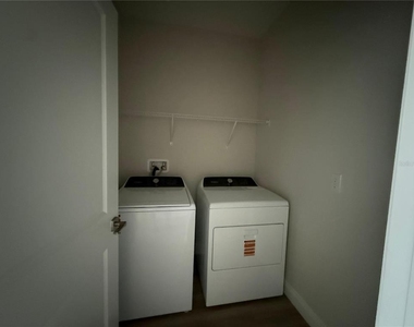 10225 Fieldstone Myrtle Way - Photo Thumbnail 11