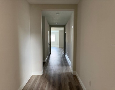 10225 Fieldstone Myrtle Way - Photo Thumbnail 4