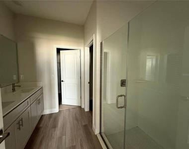 10225 Fieldstone Myrtle Way - Photo Thumbnail 21