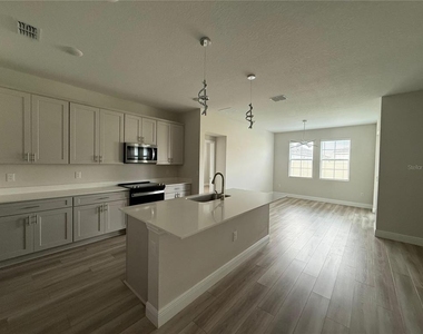 10225 Fieldstone Myrtle Way - Photo Thumbnail 13