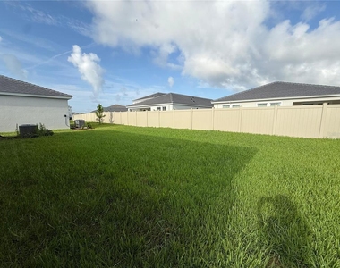 10225 Fieldstone Myrtle Way - Photo Thumbnail 20