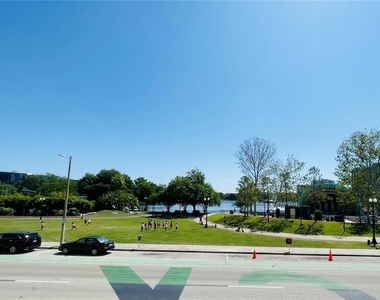151 E Washington Street - Photo Thumbnail 15