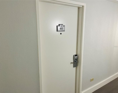 151 E Washington Street - Photo Thumbnail 2