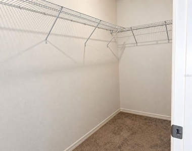 2717 Raindrop Run Street - Photo Thumbnail 21