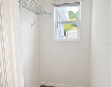2717 Raindrop Run Street - Photo Thumbnail 18