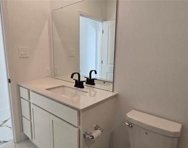 5560 Morant Bay Path - Photo Thumbnail 13