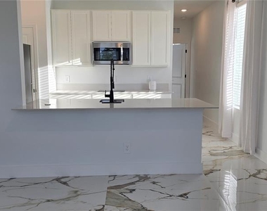 5560 Morant Bay Path - Photo Thumbnail 4
