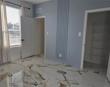 5560 Morant Bay Path - Photo Thumbnail 10