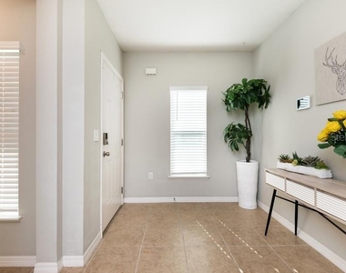 4769 Coral Castle Drive - Photo Thumbnail 2
