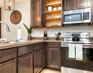 4769 Coral Castle Drive - Photo Thumbnail 6