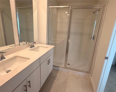 16346 Bird Of Paradise Avenue - Photo Thumbnail 20