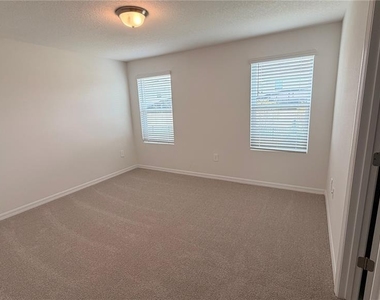 16346 Bird Of Paradise Avenue - Photo Thumbnail 17