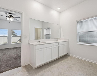 781 Taurus Lane - Photo Thumbnail 21