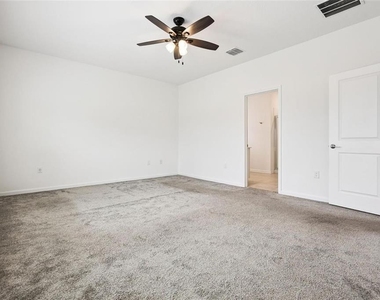781 Taurus Lane - Photo Thumbnail 12