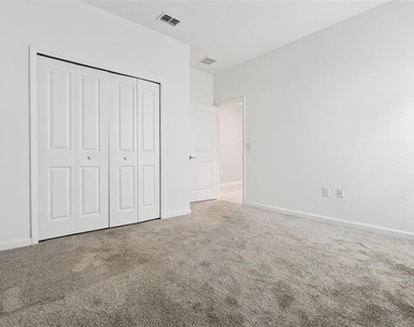 781 Taurus Lane - Photo Thumbnail 15