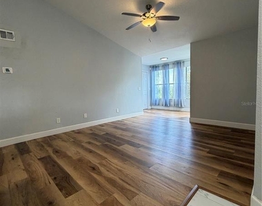 5168 Conroy Road - Photo Thumbnail 3