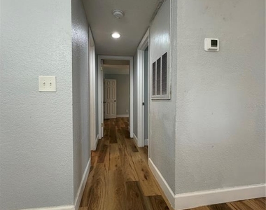 5168 Conroy Road - Photo Thumbnail 11