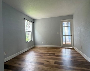 5168 Conroy Road - Photo Thumbnail 16