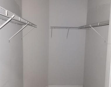 1108 Constantine Street - Photo Thumbnail 9