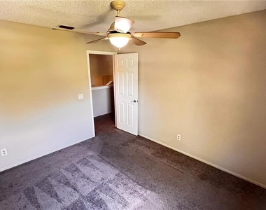 245 Alston Drive - Photo Thumbnail 16