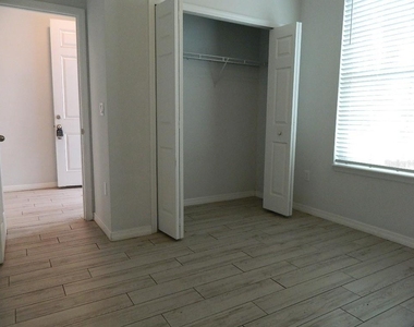 1509 Regan Avenue - Photo Thumbnail 3