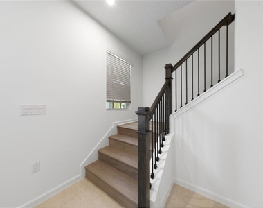 2408 Celebration Boulevard - Photo Thumbnail 12