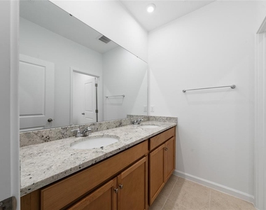 2408 Celebration Boulevard - Photo Thumbnail 21