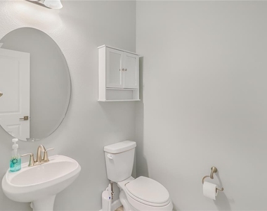 30053 Island Club Drive - Photo Thumbnail 12