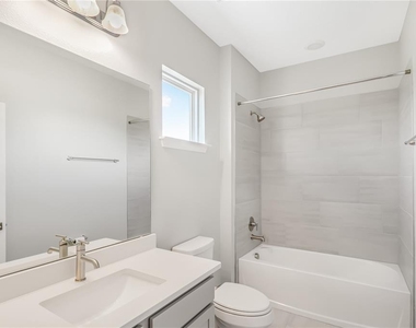 30053 Island Club Drive - Photo Thumbnail 21