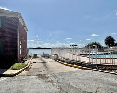 524 Georgetown Drive - Photo Thumbnail 17