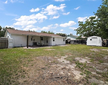 14884 Sw 35th Circle - Photo Thumbnail 23