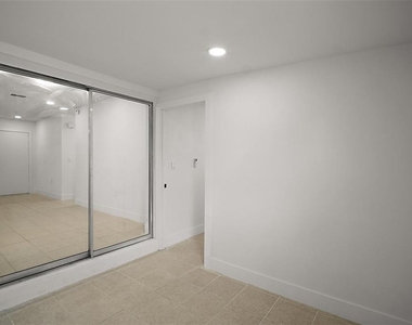 14884 Sw 35th Circle - Photo Thumbnail 10