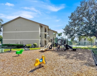 3032 Parkway Boulevard - Photo Thumbnail 8
