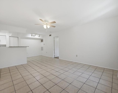 3032 Parkway Boulevard - Photo Thumbnail 12