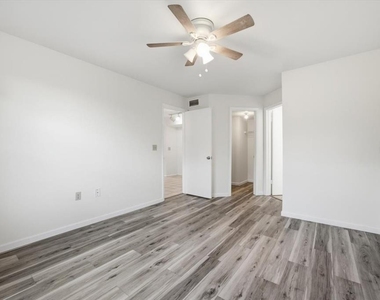 3032 Parkway Boulevard - Photo Thumbnail 9