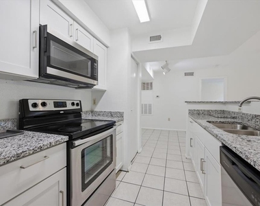 3032 Parkway Boulevard - Photo Thumbnail 1