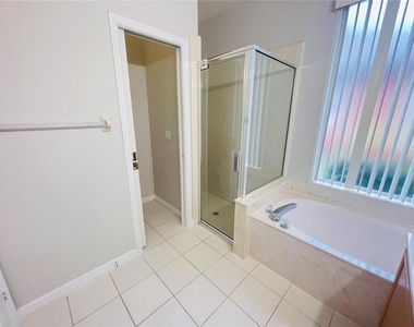 1738 Golfview Drive - Photo Thumbnail 23
