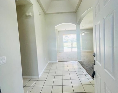 1738 Golfview Drive - Photo Thumbnail 3