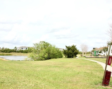 1017 Chalcedony Street - Photo Thumbnail 34