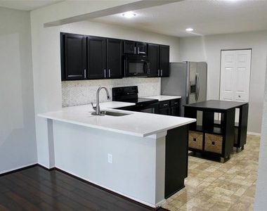 1017 Chalcedony Street - Photo Thumbnail 2