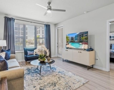 8925 77th Terrace E - Photo Thumbnail 19