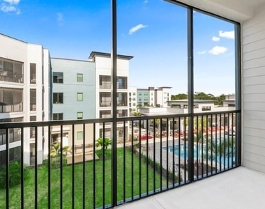 8925 77th Terrace E - Photo Thumbnail 27
