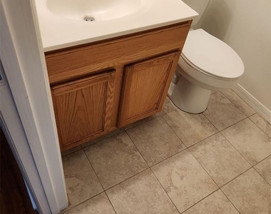 1411 S Mary Street - Photo Thumbnail 12