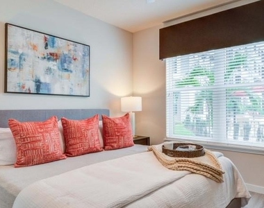8925 77th Terrace E - Photo Thumbnail 25