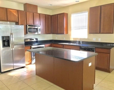 2521 Tanner Terrace - Photo Thumbnail 5