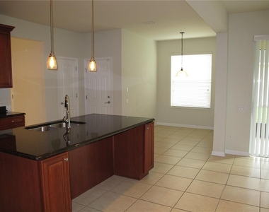 7844 Brofield Avenue - Photo Thumbnail 6