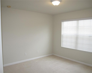 7844 Brofield Avenue - Photo Thumbnail 8