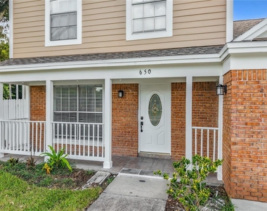 650 Whittingham Place - Photo Thumbnail 5